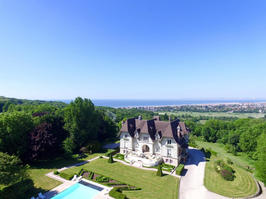 Manoir De Benerville Bed and Breakfast Deauville Buitenkant foto