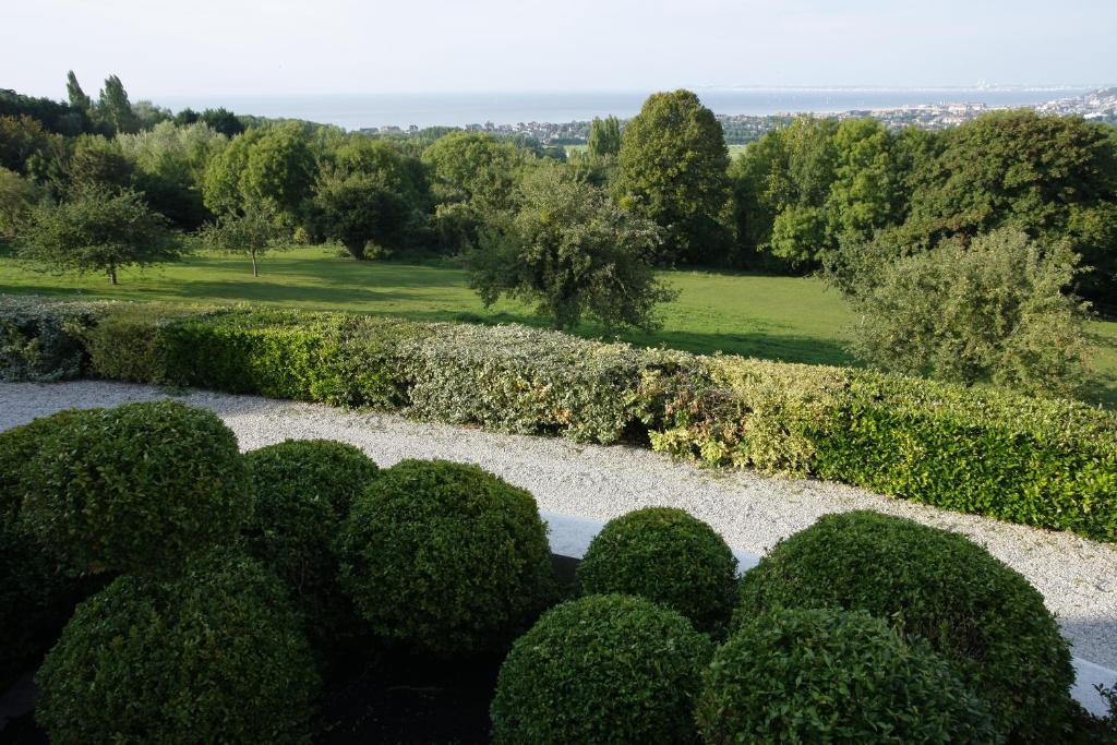 Manoir De Benerville Bed and Breakfast Deauville Buitenkant foto